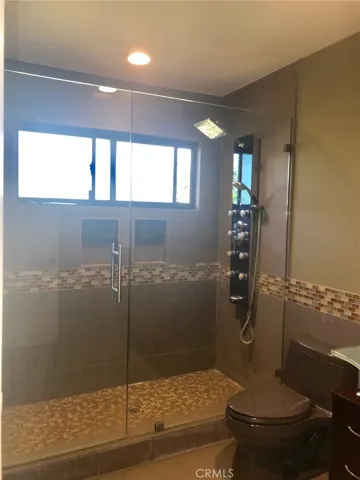 17807 Devonshire Street 4, Northridge, California 91325