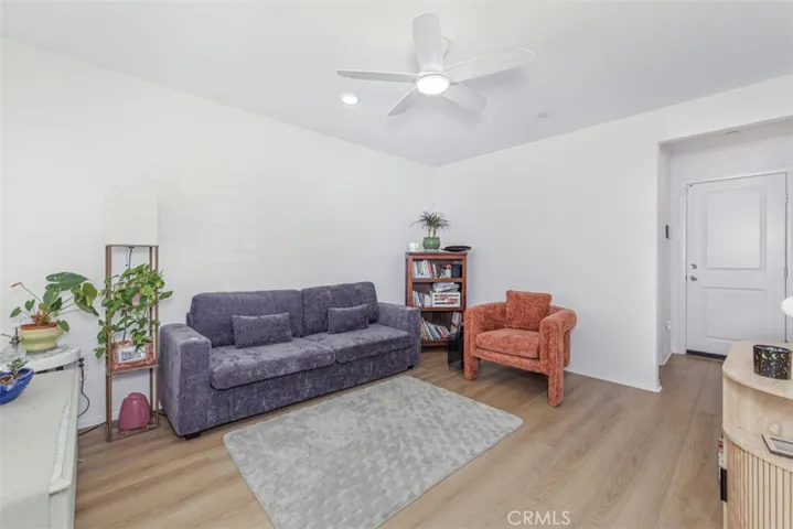 Downstairs flex room with a full bathroom, providing the option for a 2nd bedroom, home office, guest room, or additional living area.