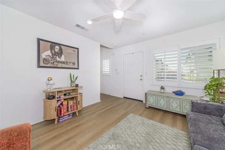 Downstairs flex room, providing the option for a 2nd bedroom, home office, guest room, or additional living area.