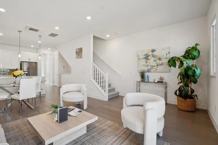 21543 Point Reyes Terrace, Cupertino, California 95014