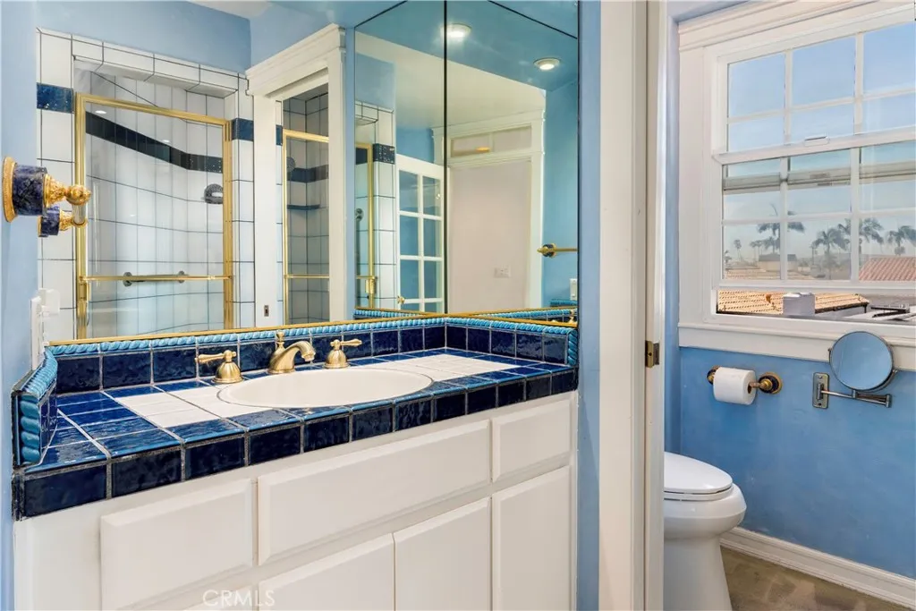 2nd sink in Primary bath