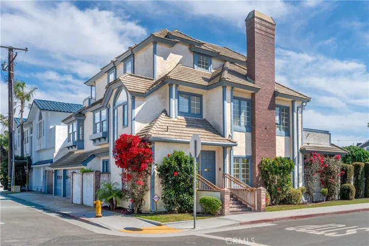 Beautiful Neo-Tudor on exclusive Naples Island