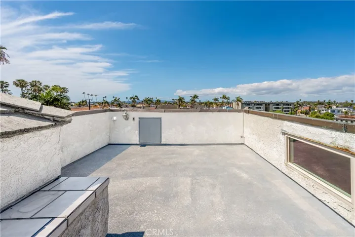 Rooftop deck