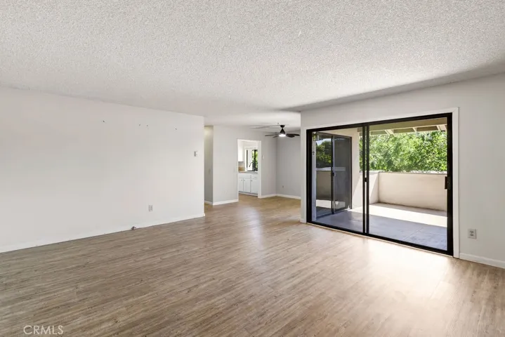 8633 Portola Court 17e, Huntington Beach, California 92646