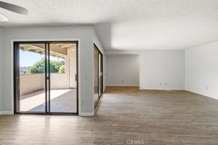8633 Portola Court 17e, Huntington Beach, California 92646