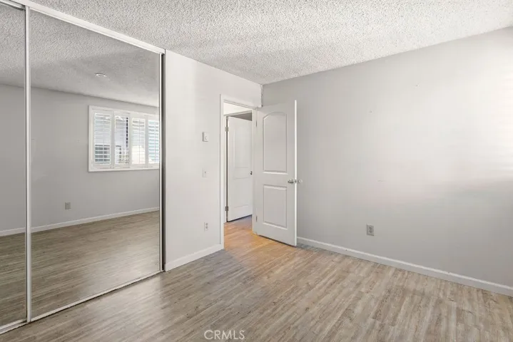 8633 Portola Court 17e, Huntington Beach, California 92646