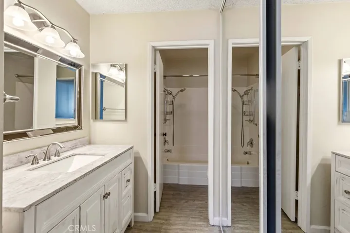 8633 Portola Court 17e, Huntington Beach, California 92646