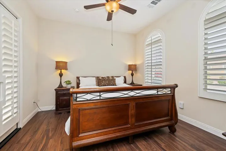38-Bedroom