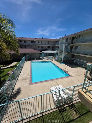Community pool