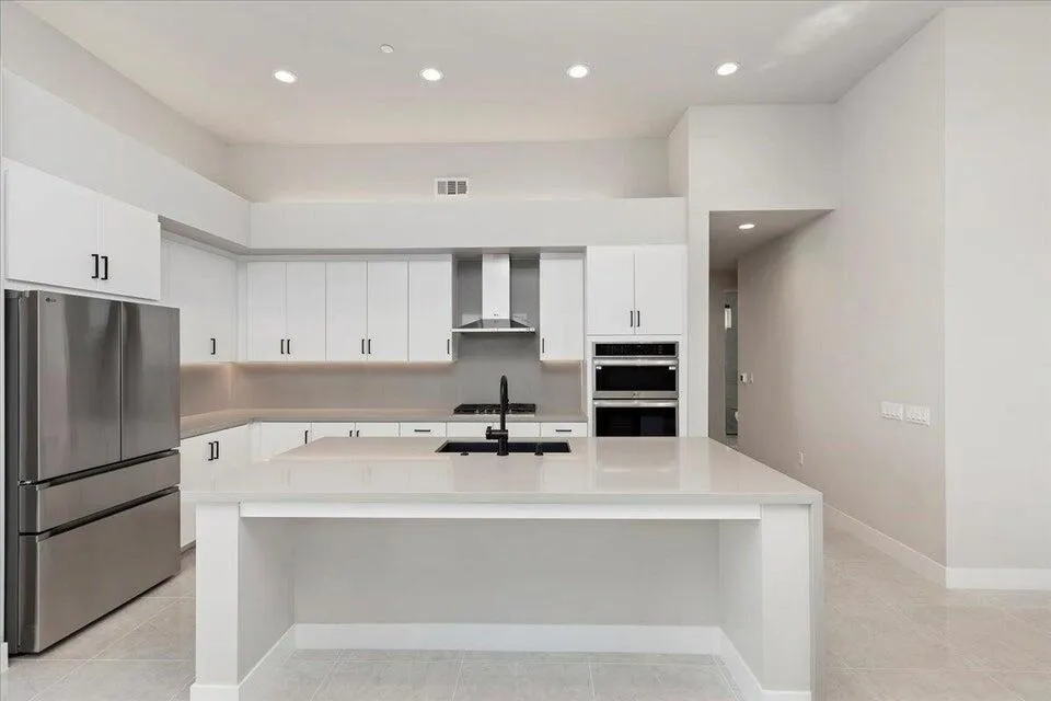Spacious Kitchen