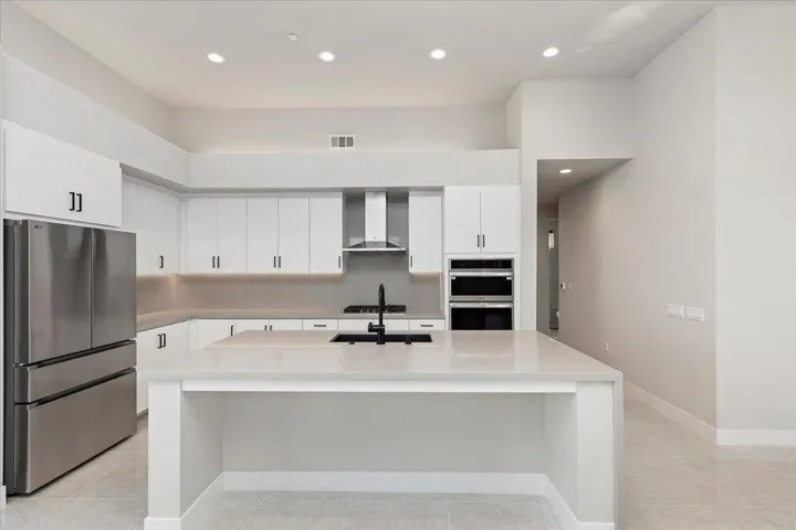 Spacious Kitchen