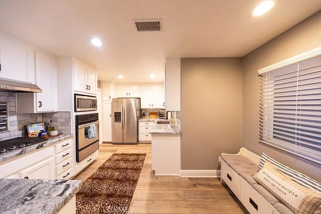 kitchen/nook