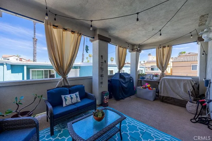 large covered patio living space
