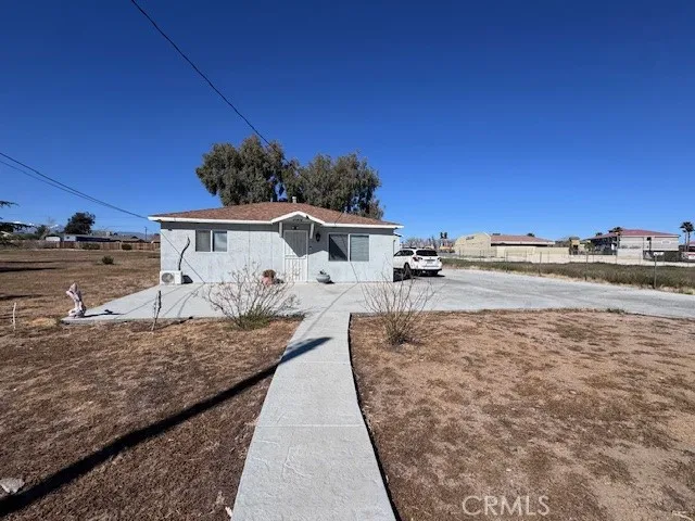 11918 Hemlock, Hesperia, California 92345