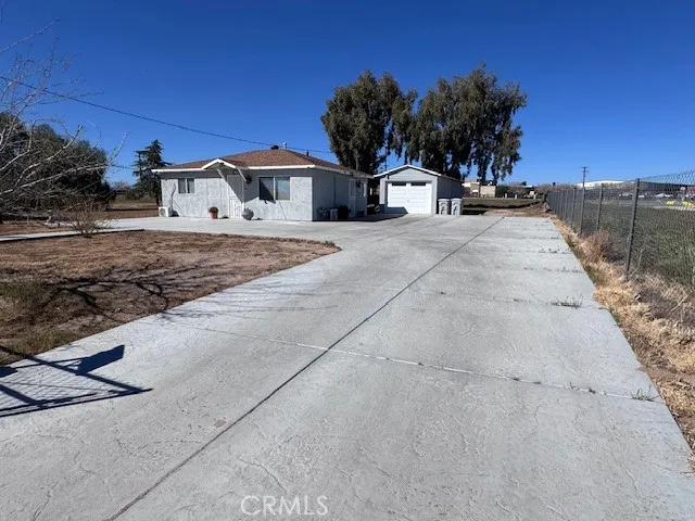 11918 Hemlock, Hesperia, California 92345