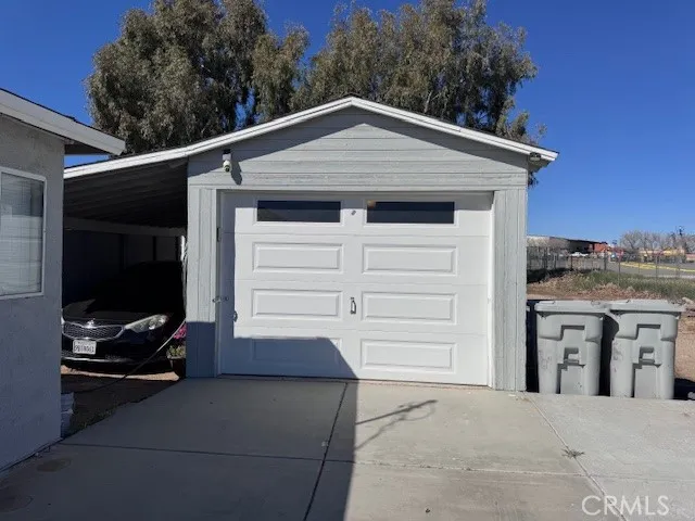 11918 Hemlock, Hesperia, California 92345