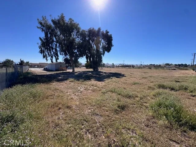 11918 Hemlock, Hesperia, California 92345