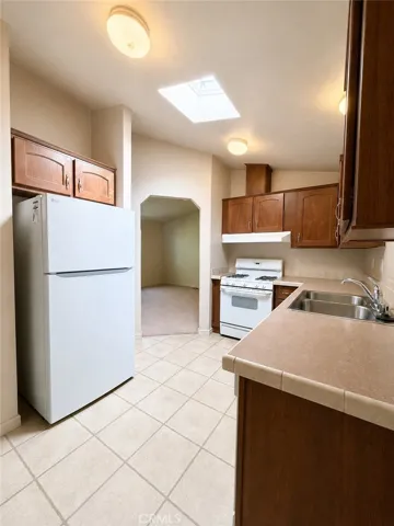 4201 Topanga Canyon Boulevard 21, Woodland Hills, California 91364