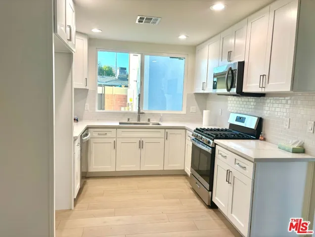 Main house - kitchen