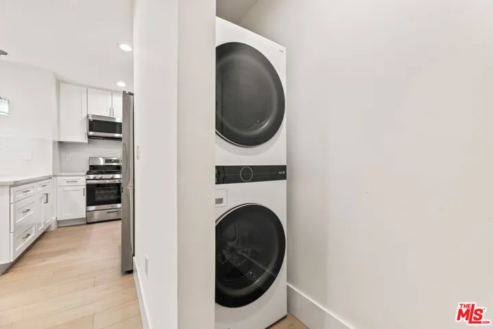 JADU - washer/dryer