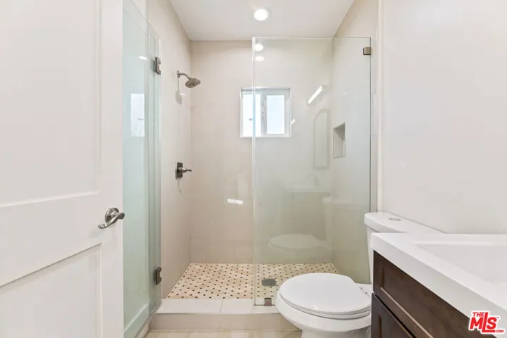 JADU - Bathroom