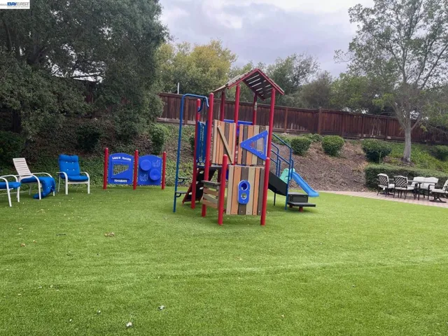 Mini Park / Playground