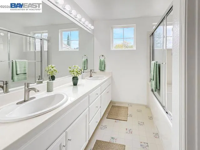 Virtually staged master bathroom
