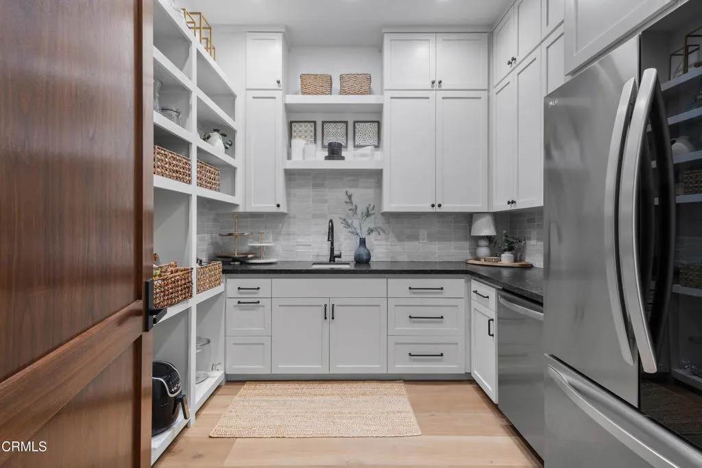 Butler's Pantry