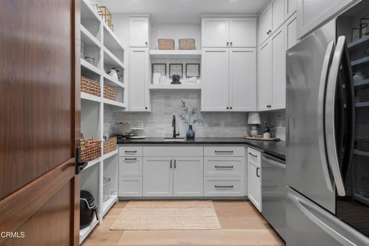 Butler's Pantry