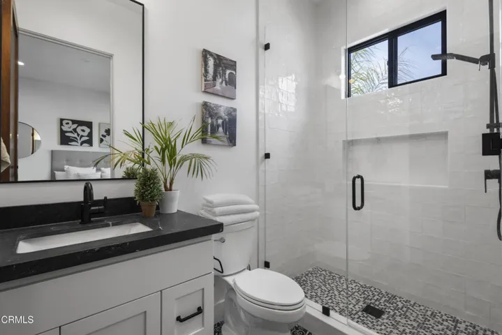 Guest Bath 2