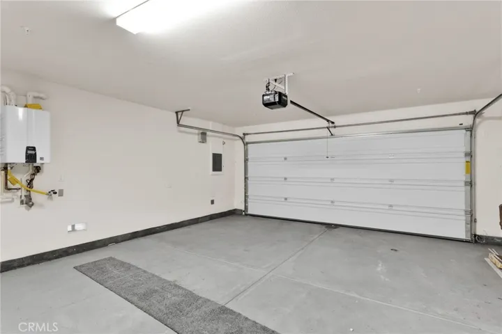 10158 Kemper Avenue, Adelanto, California 92301