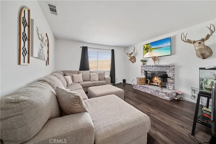 18951 Avenue B, Perris, California 92570