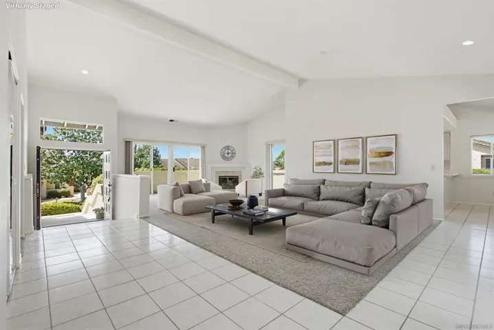 65 Via Casitas, Bonsall, California 92003