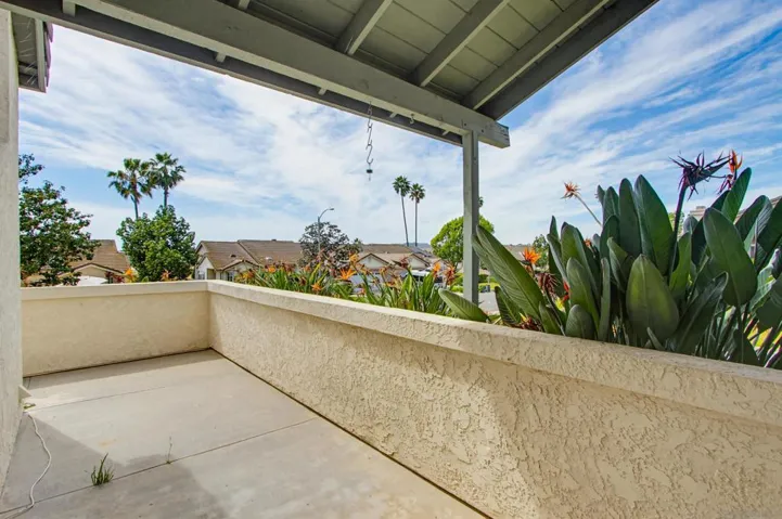 65 Via Casitas, Bonsall, California 92003