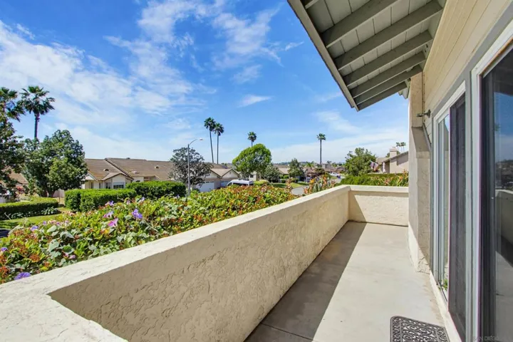 65 Via Casitas, Bonsall, California 92003