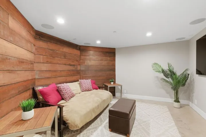 2974 E Cliff Drive, Santa Cruz, California 95062
