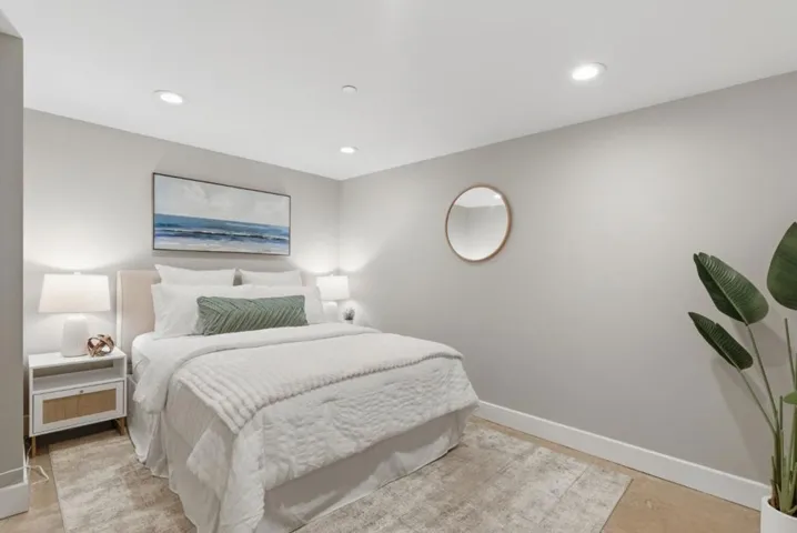 2974 E Cliff Drive, Santa Cruz, California 95062
