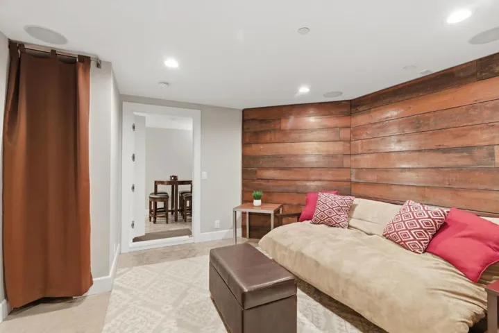 2974 E Cliff Drive, Santa Cruz, California 95062