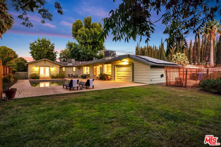 6001 Oakdale Avenue, Woodland Hills, California 91367