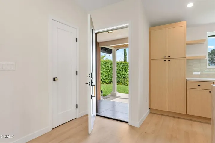 8-web-or-mls-17254-warrington-dr