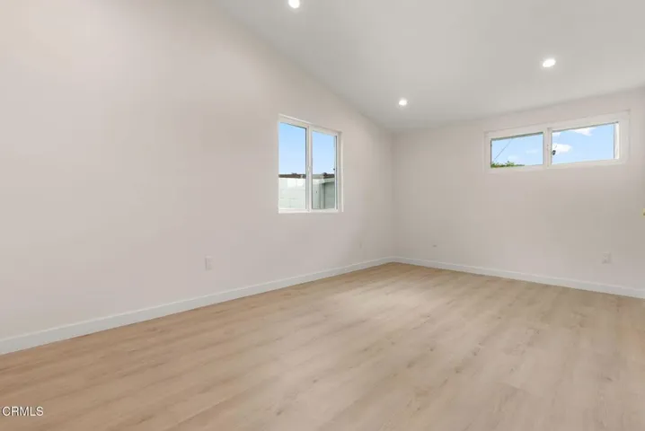 23-web-or-mls-17254-warrington-dr