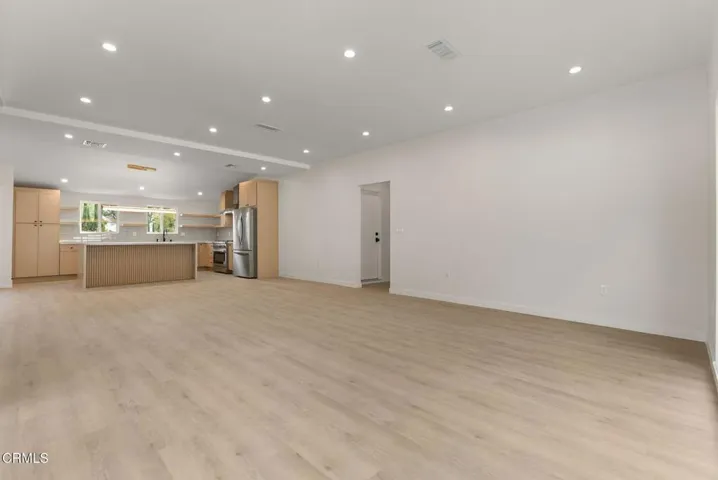 13-web-or-mls-17254-warrington-dr