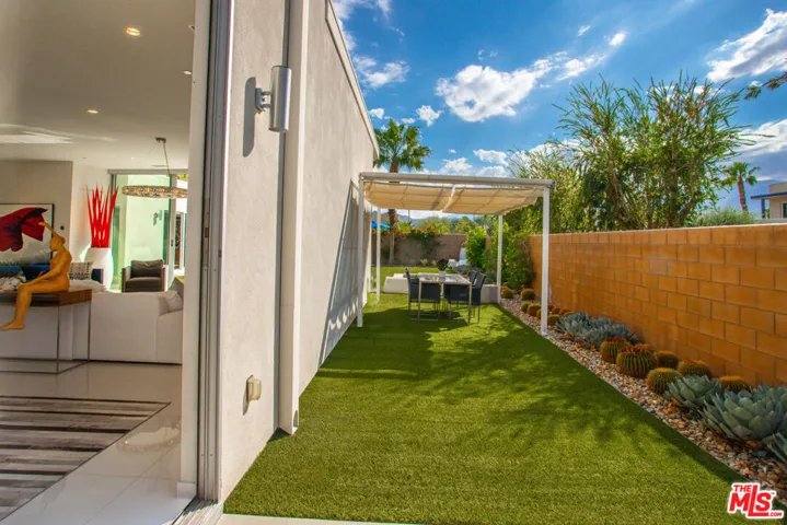 4304 Vantage Lane, Palm Springs, California 92262