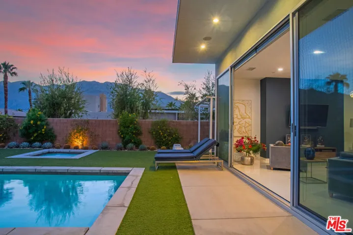 4304 Vantage Lane, Palm Springs, California 92262