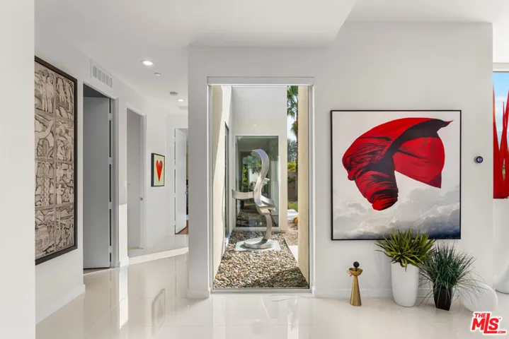4304 Vantage Lane, Palm Springs, California 92262