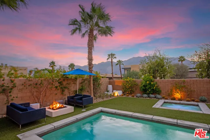 4304 Vantage Lane, Palm Springs, California 92262