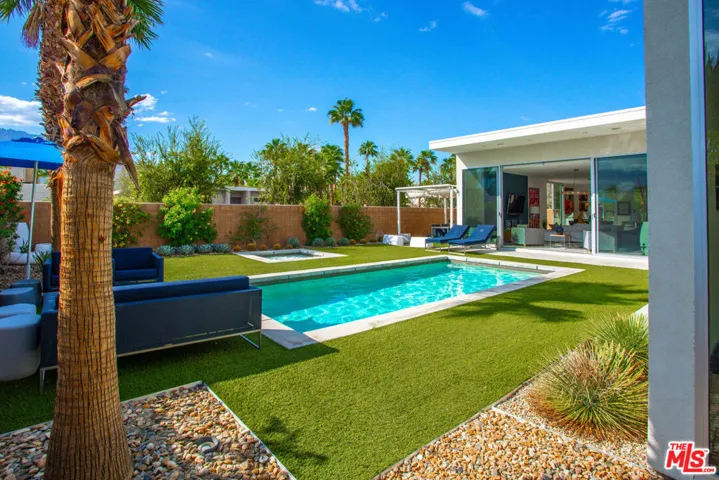 4304 Vantage Lane, Palm Springs, California 92262