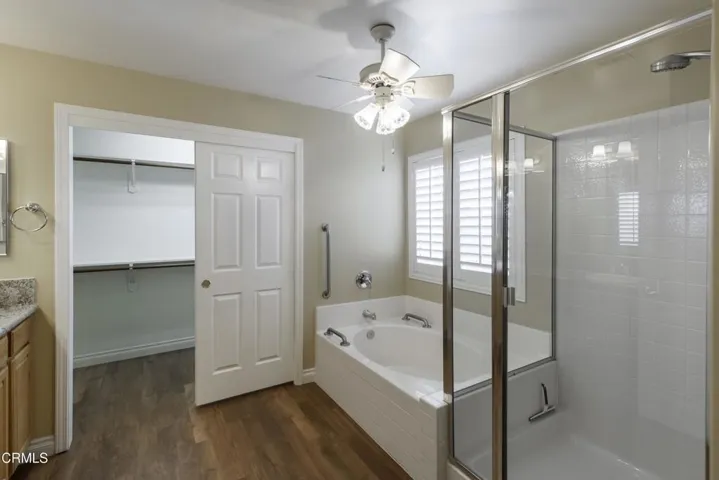 27_master_bathroom_2