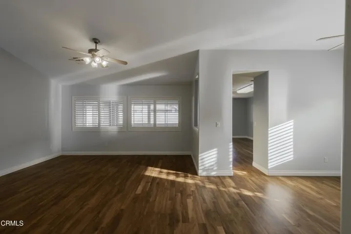 12_living_room_1