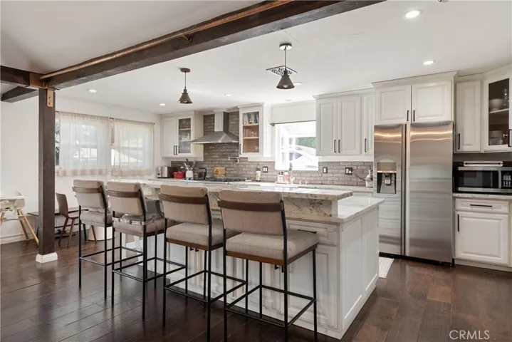 3791 Multiview Drive, Los Angeles, California 90068